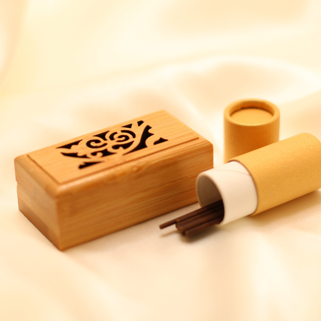 10 Pieces Oud Sticks with Wooden Burner Box (Warm Beige)