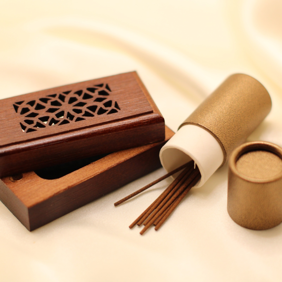 10 Pieces Oud Sticks with Wooden Burner Box (Brown)