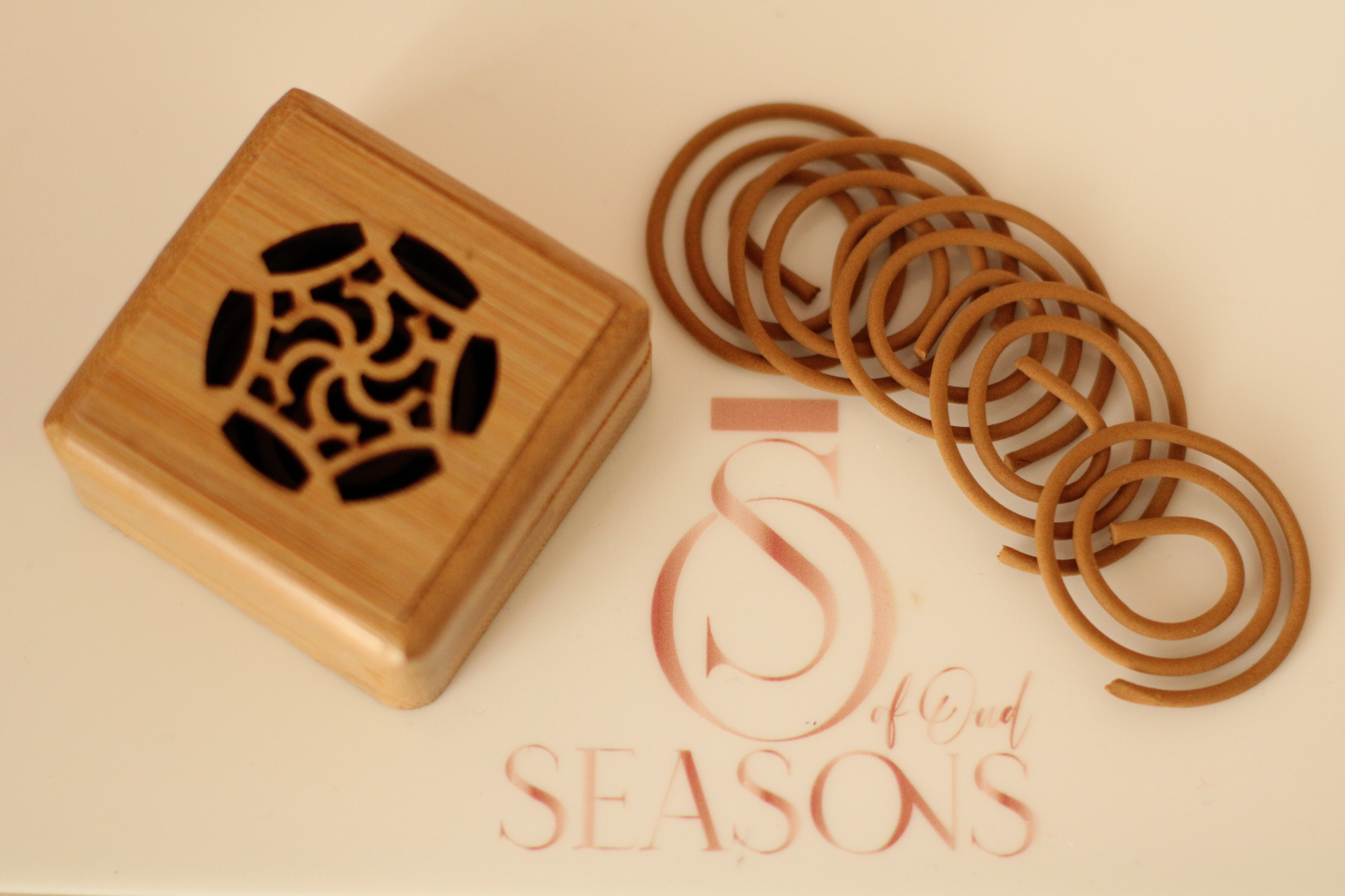 5 Pieces Oud Sticks with Mini Wooden Box